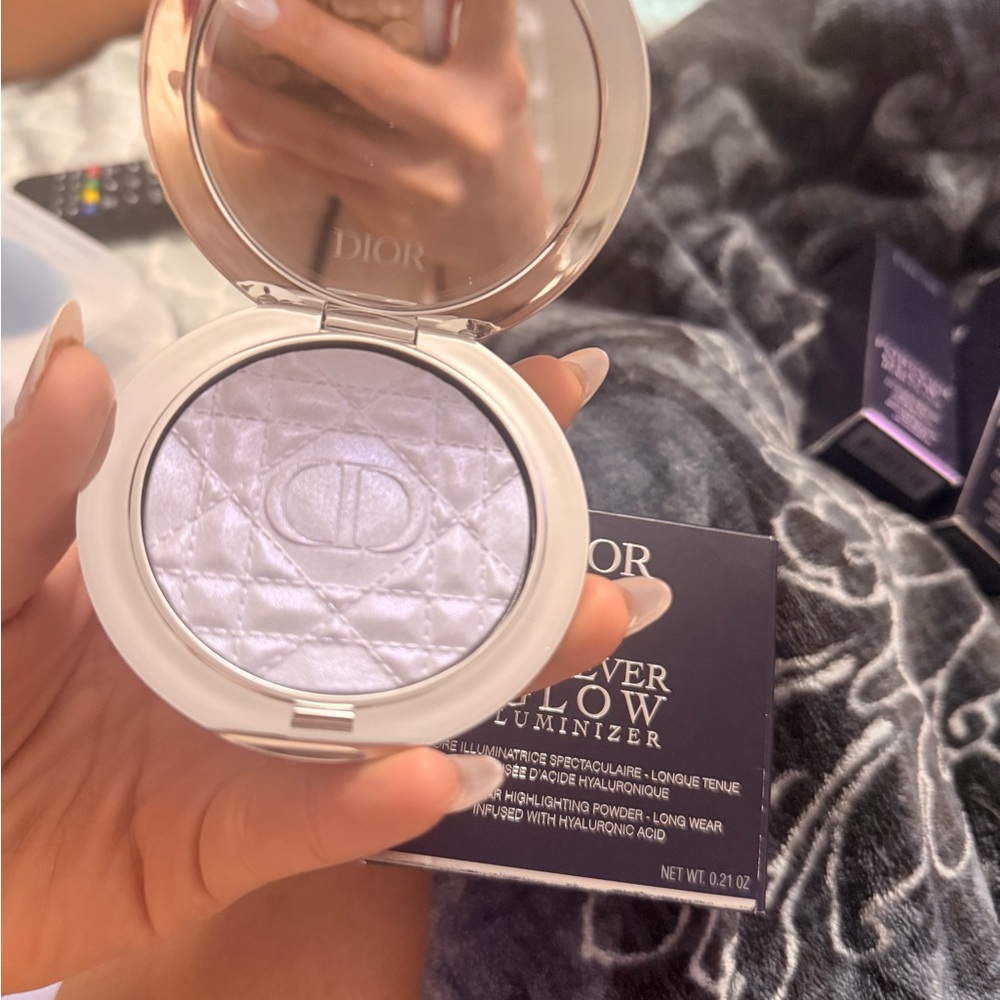 Dior Forever Glow Highlighter - Silver